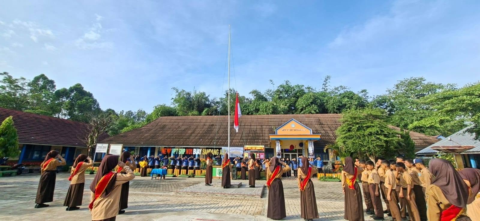 Upacara Sekolah