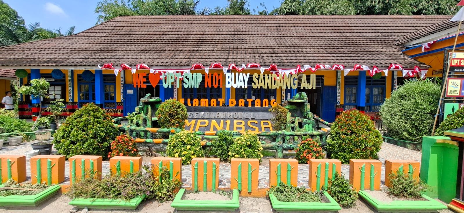 Taman & Area Hijau Sekolah