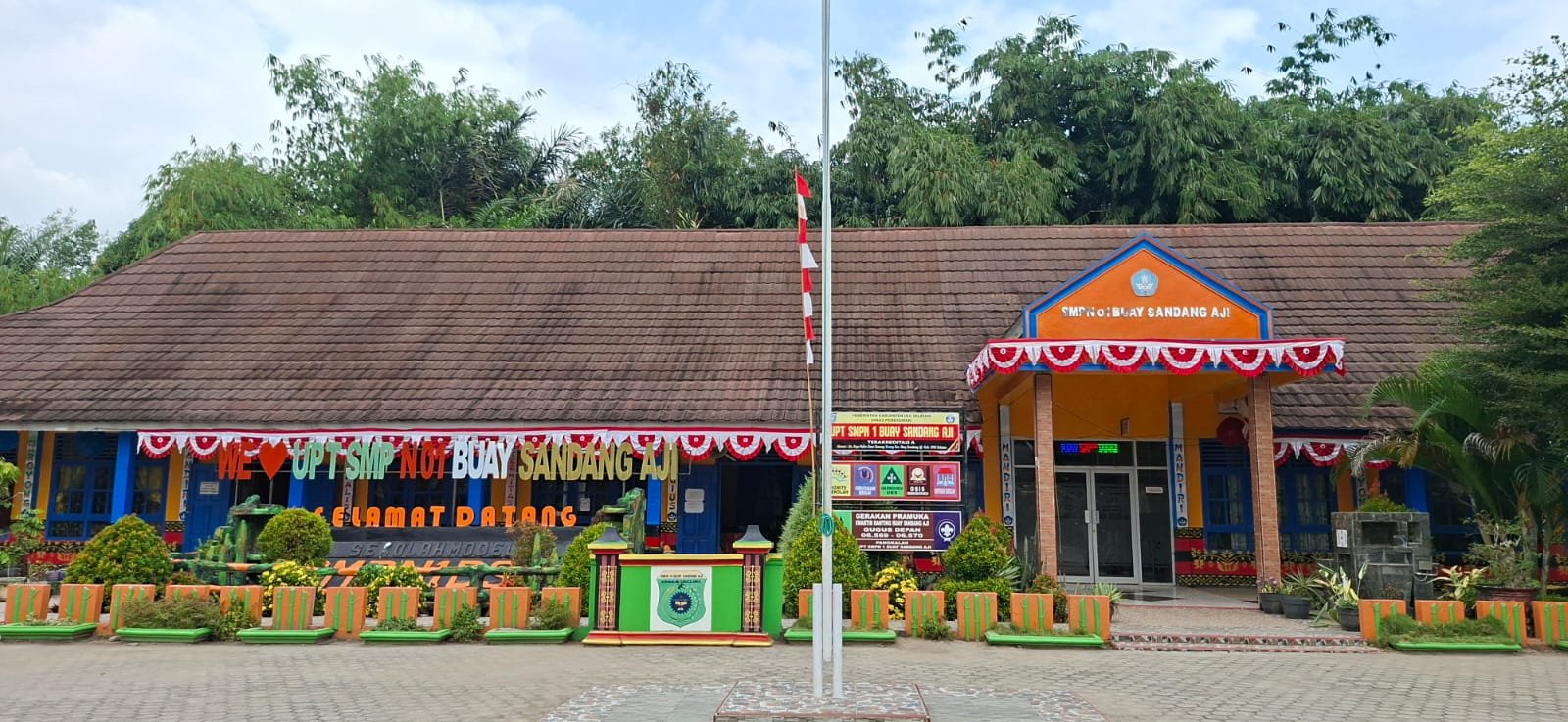 Selamat Datang di UPT SMP Negeri 1 Buay Sandang Aji