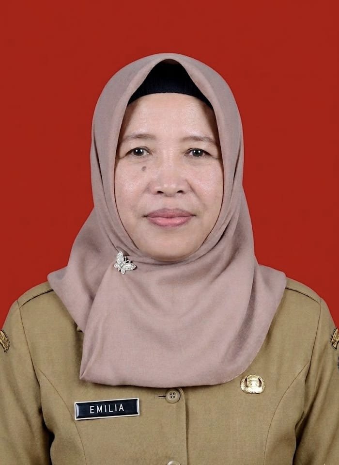 EMILIA RUSDA, S.Pd